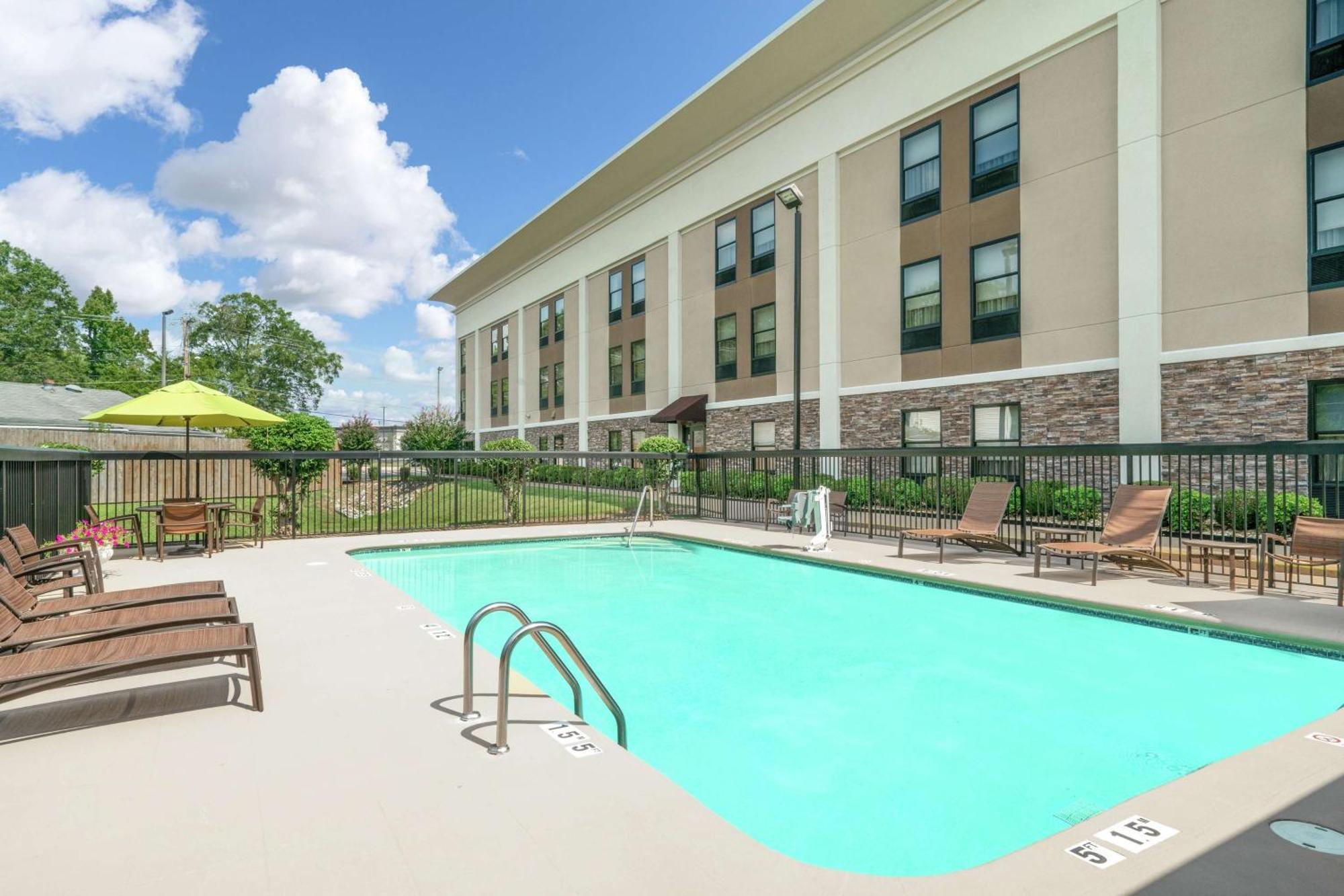 Hampton Inn Hixson Exterior foto